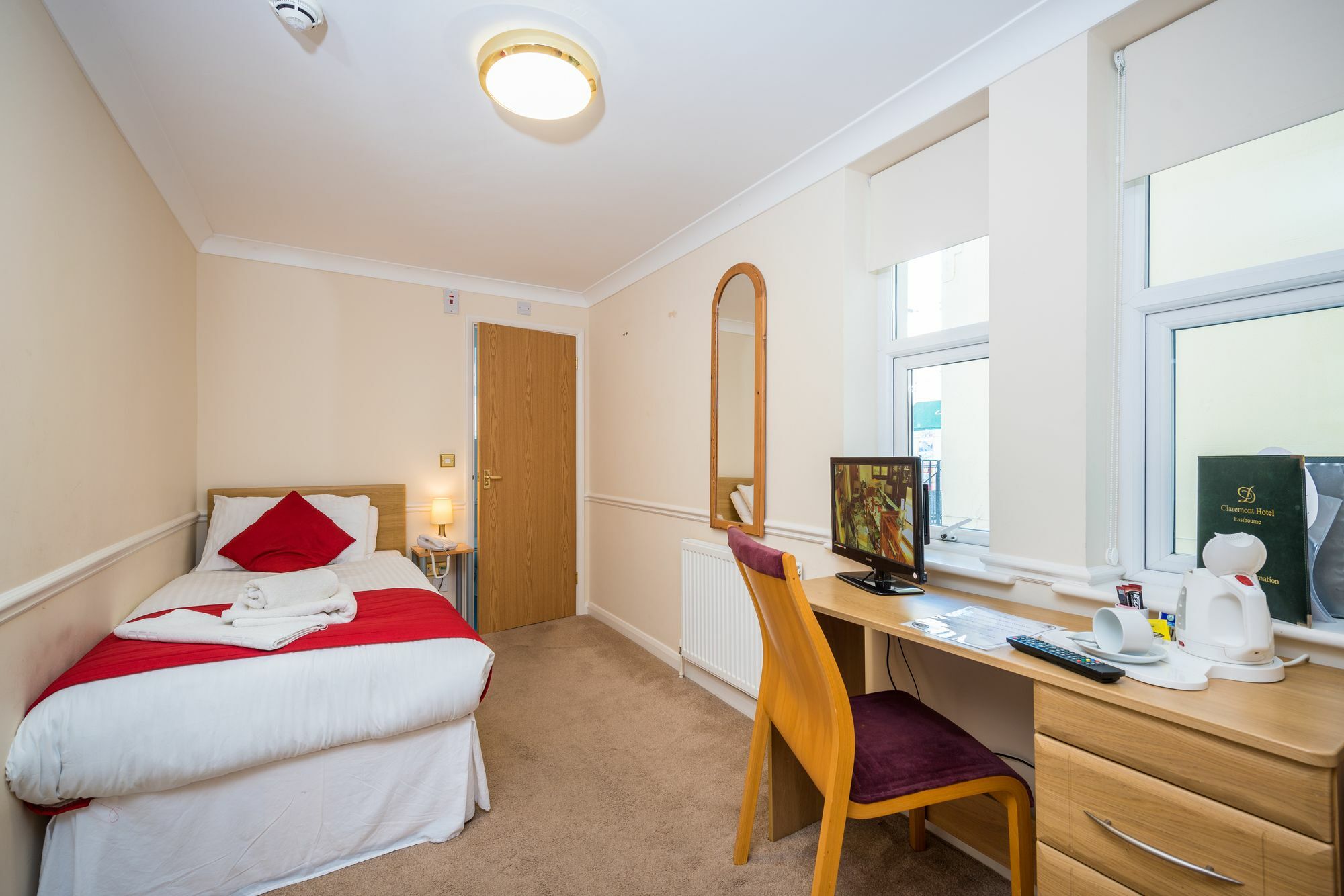 Claremont Lions Hotel AEGON International Esterno foto